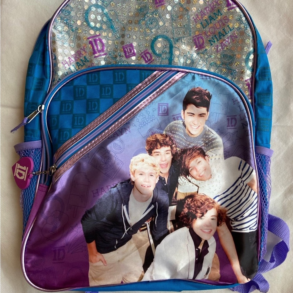 One direction backpacks need help finding one please!!!!!
